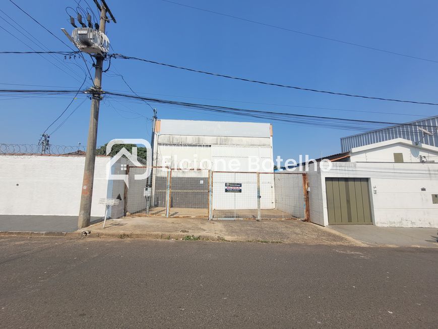 Galpão para aluguel no MARTA HELENA: 