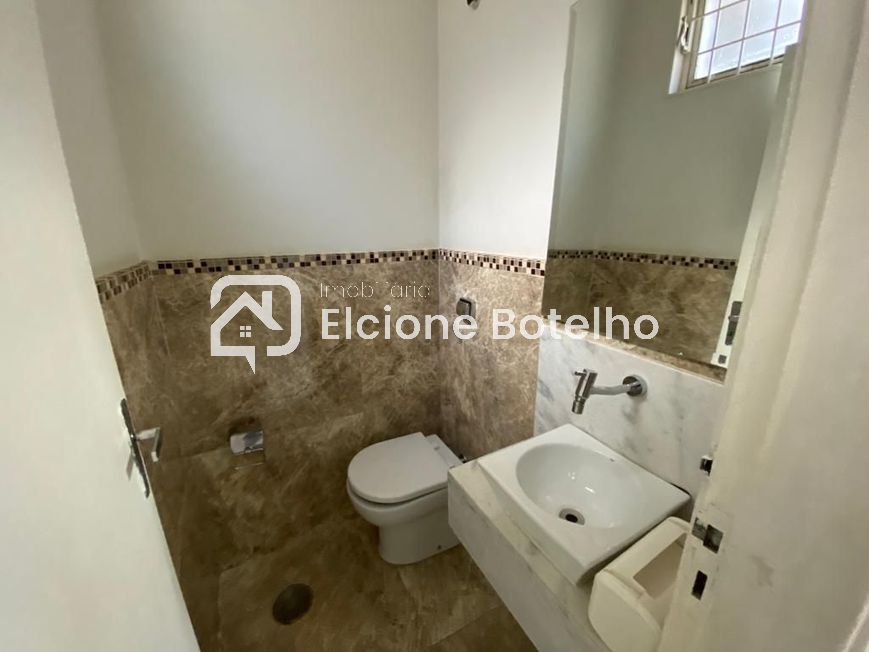 Prédio para aluguel no Centro: 