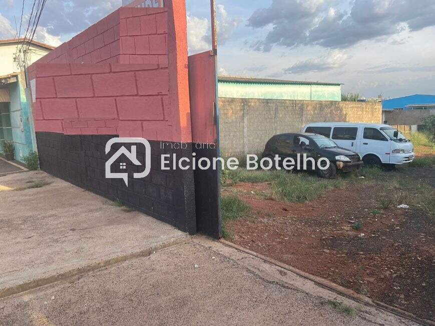 Terreno à venda no PRESIDENTE ROOSEVELT: 