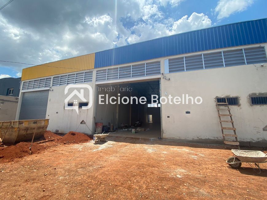 Galpão para aluguel no MARTA HELENA: 