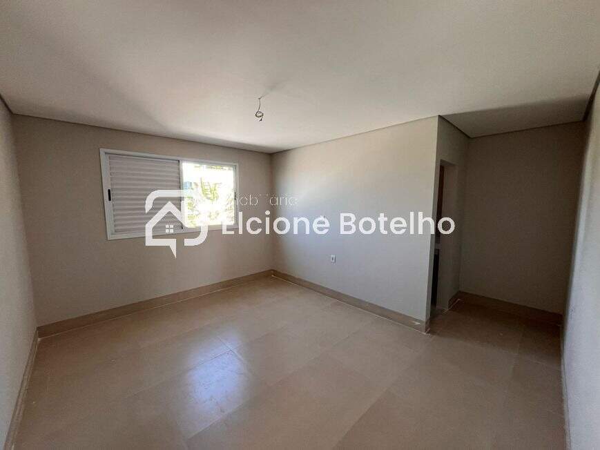 Sobrado à venda no VIGILATO PEREIRA: 