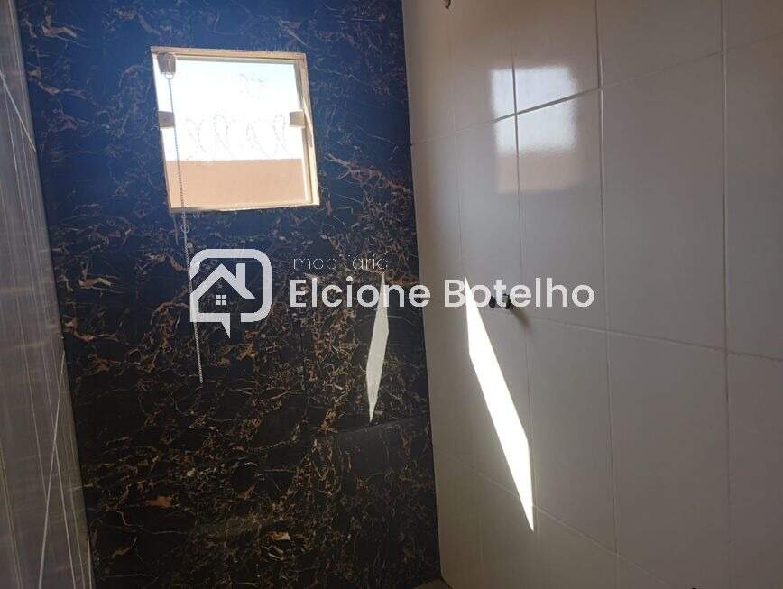 Casa à venda no LOTEAMENTO MONTE HEBRON: 