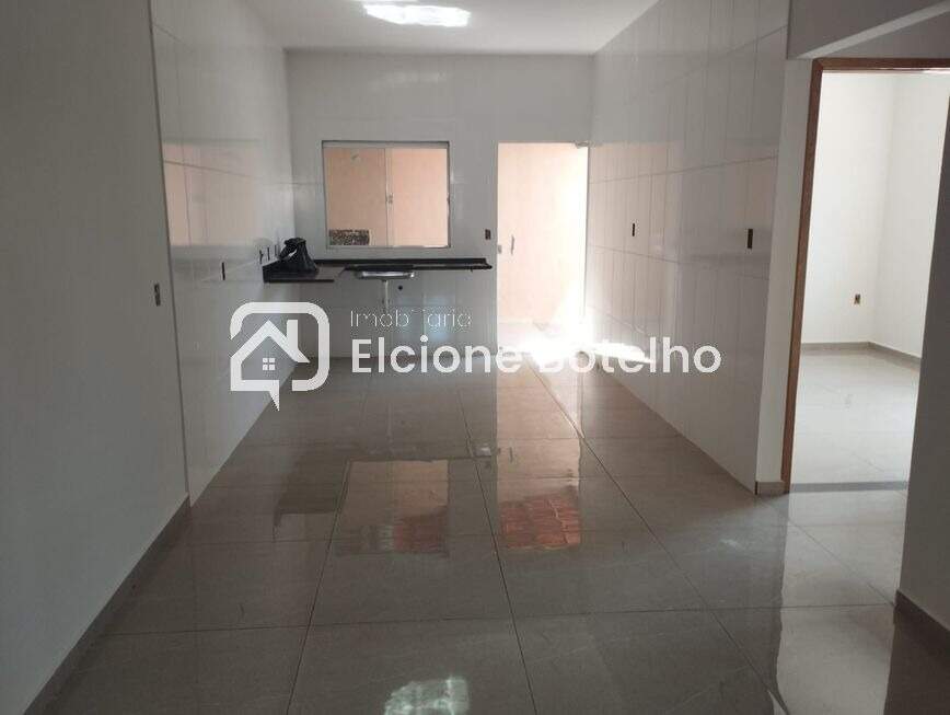 Casa à venda no LOTEAMENTO MONTE HEBRON: 