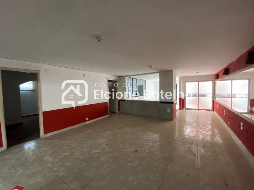 Casa Comercial à venda no Centro: 