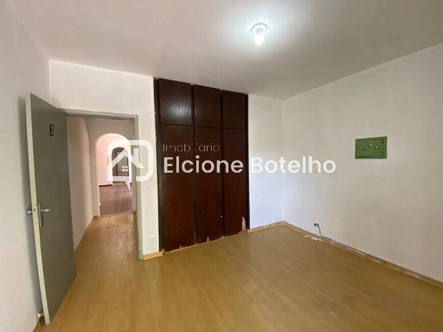 Casa Comercial à venda no Centro: 