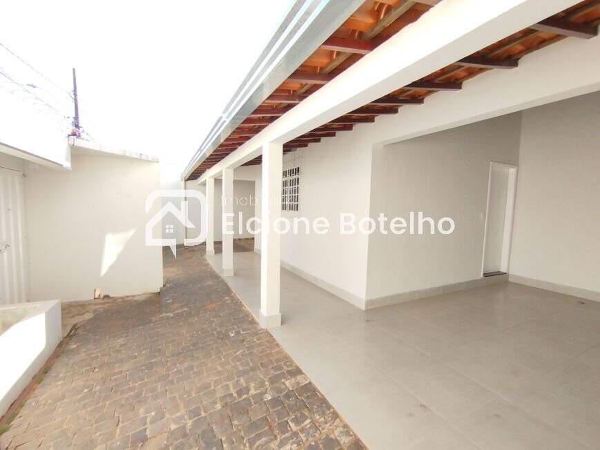 Casa à venda no SANTA MONICA: 
