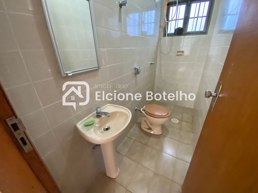 Casa para aluguel no Centro: 