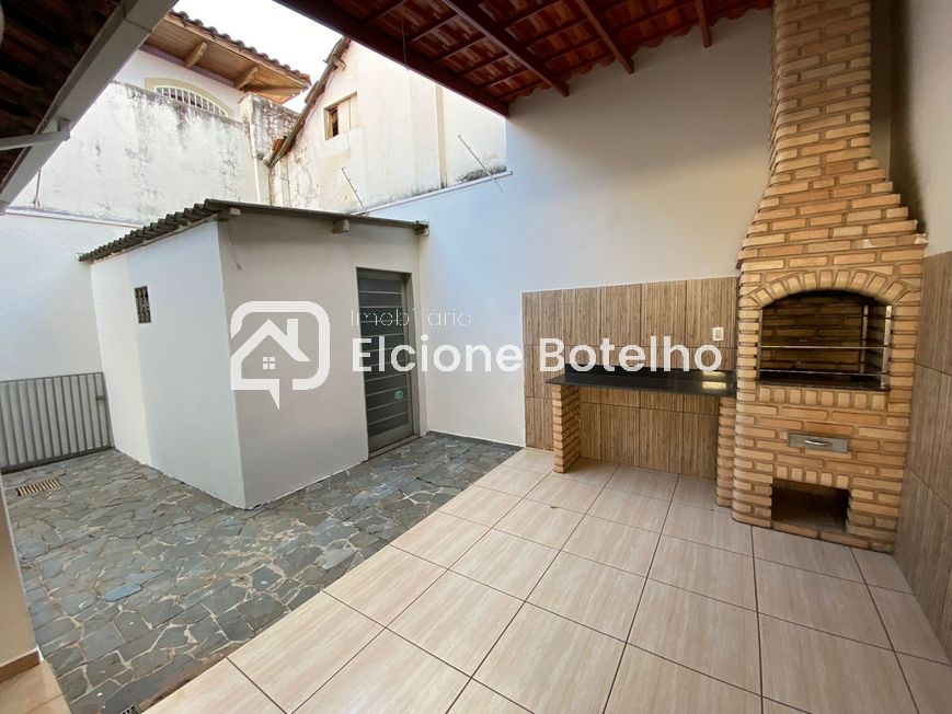 Casa para aluguel no Centro: 