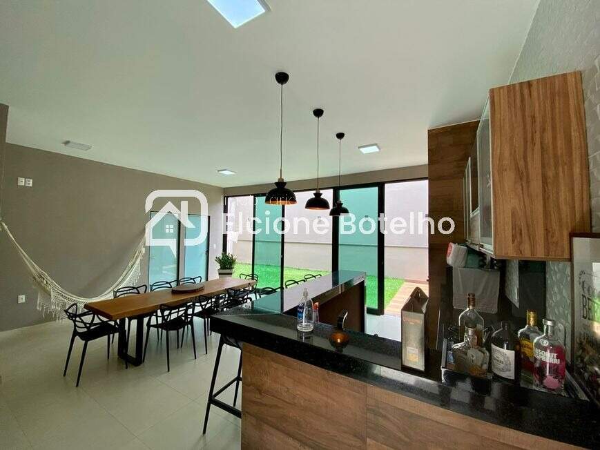 Casa à venda no LARANJEIRAS: 