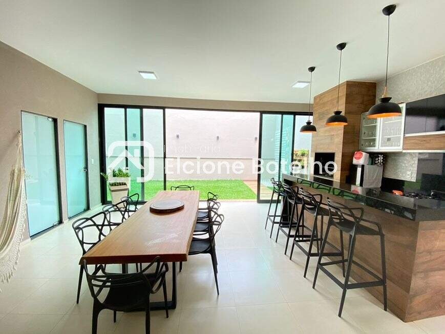 Casa à venda no LARANJEIRAS: 