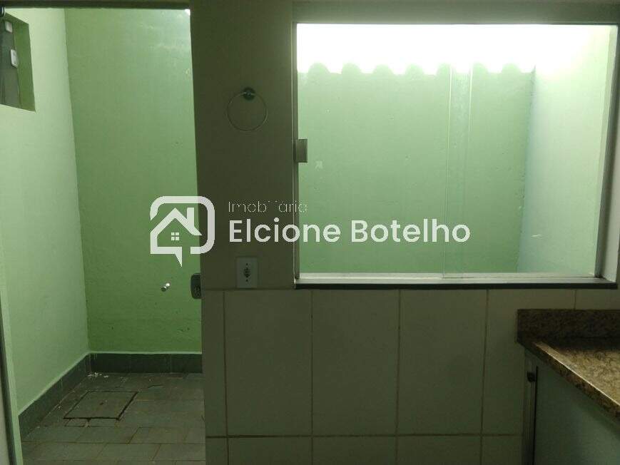 Casa à venda no JARDIM DAS PALMEIRAS: 