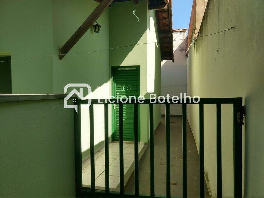 Casa à venda no JARDIM DAS PALMEIRAS: 