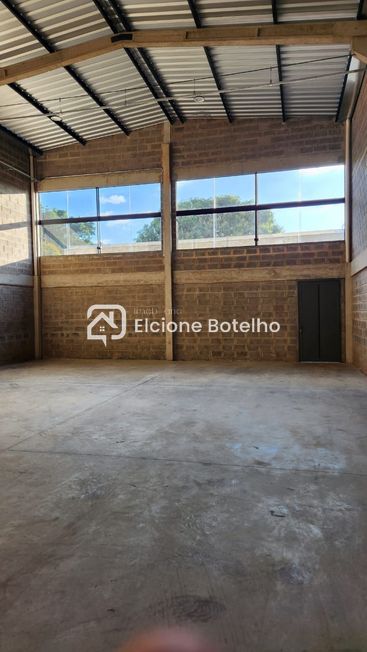 Galpão para aluguel no UMUARAMA: 