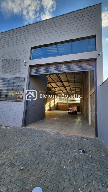 Galpão para aluguel no UMUARAMA: 