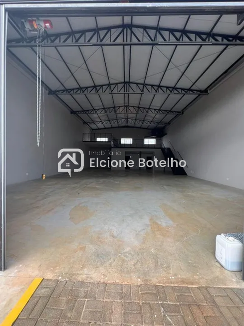 Galpão para aluguel no NOVO MUNDO: 