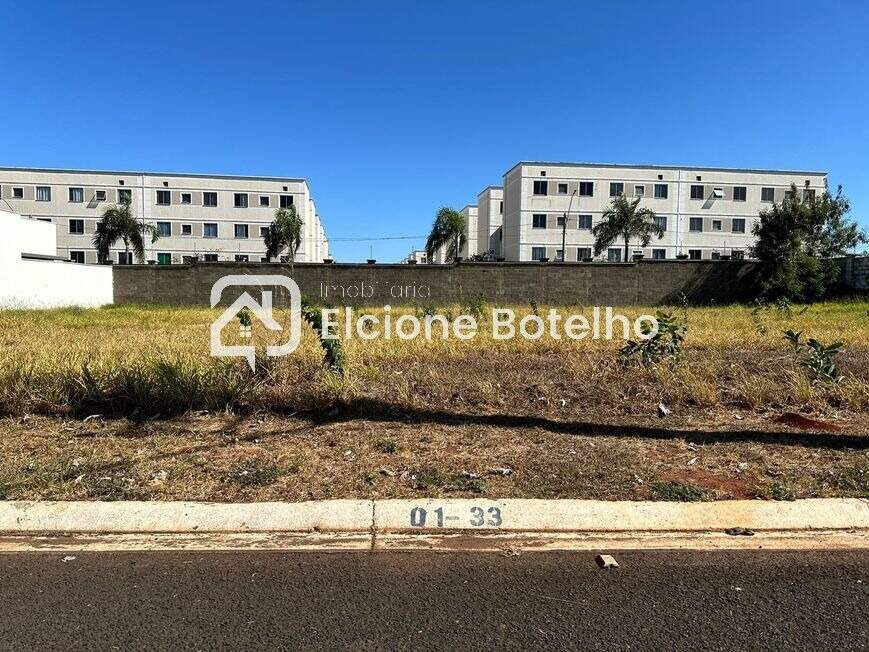 Terreno à venda no SHOPPING PARK: 