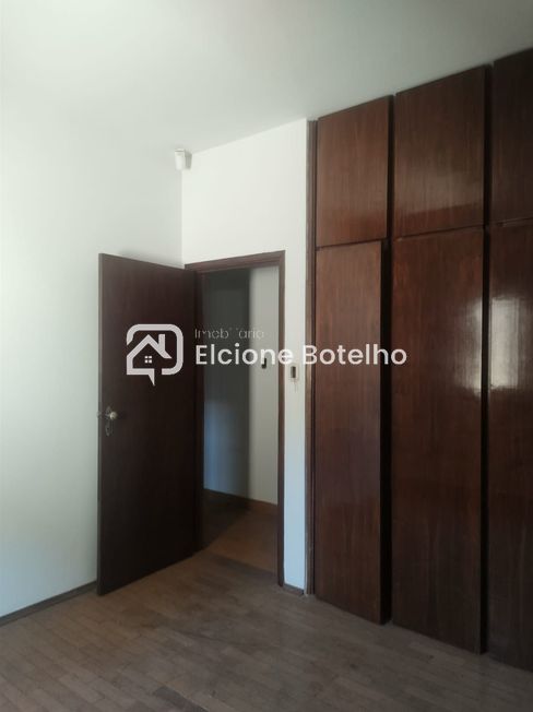 CASA COMERCIAL para aluguel no Centro: 