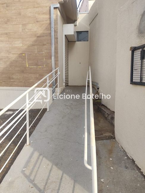 CASA COMERCIAL para aluguel no Centro: 