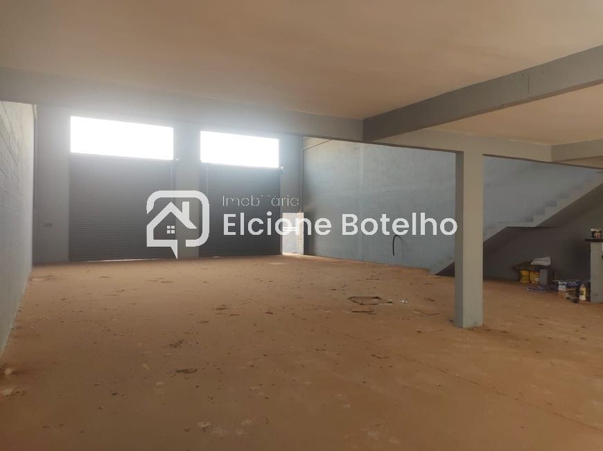 BARRACÃO para aluguel no NOVO MUNDO: 