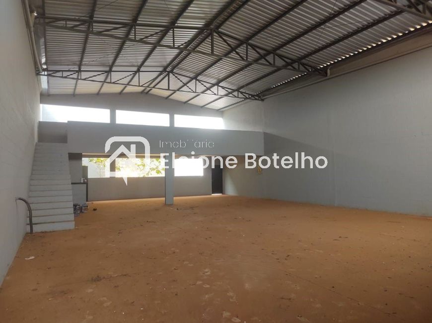 BARRACÃO para aluguel no NOVO MUNDO: 