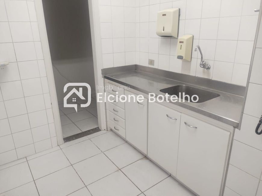 CASA COMERCIAL para aluguel no Centro: 