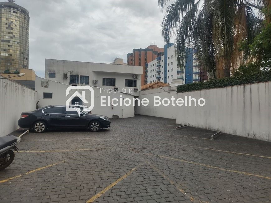 CASA COMERCIAL para aluguel no Centro: 