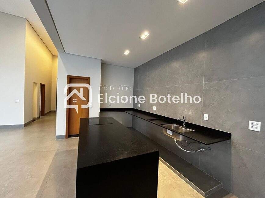 Casa à venda no GRANJA MARILEUSA: 