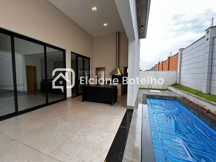 Casa à venda no GRANJA MARILEUSA: 