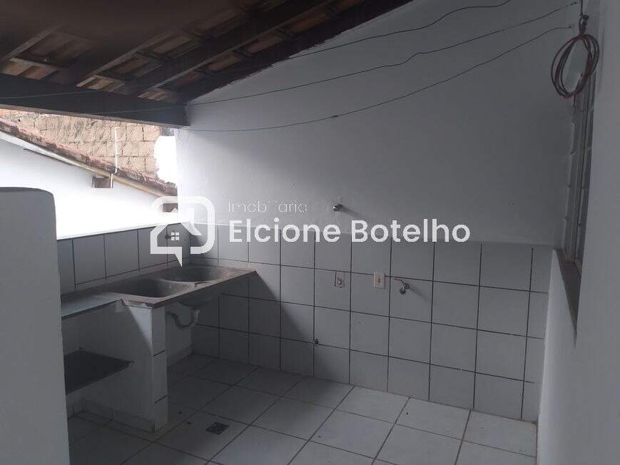 Casa à venda no SARAIVA: 