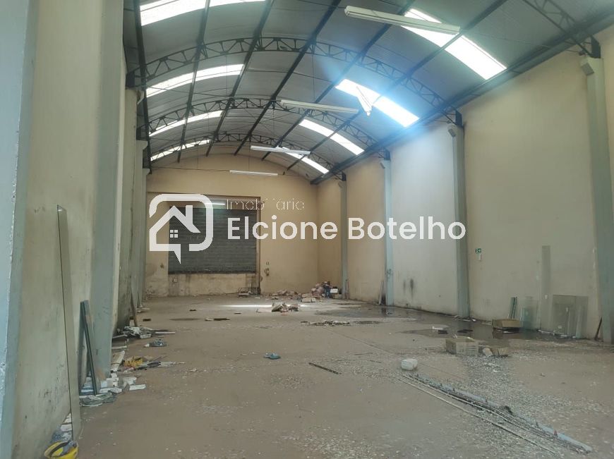 BARRACÃO para aluguel no CUSTODIO PEREIRA: 