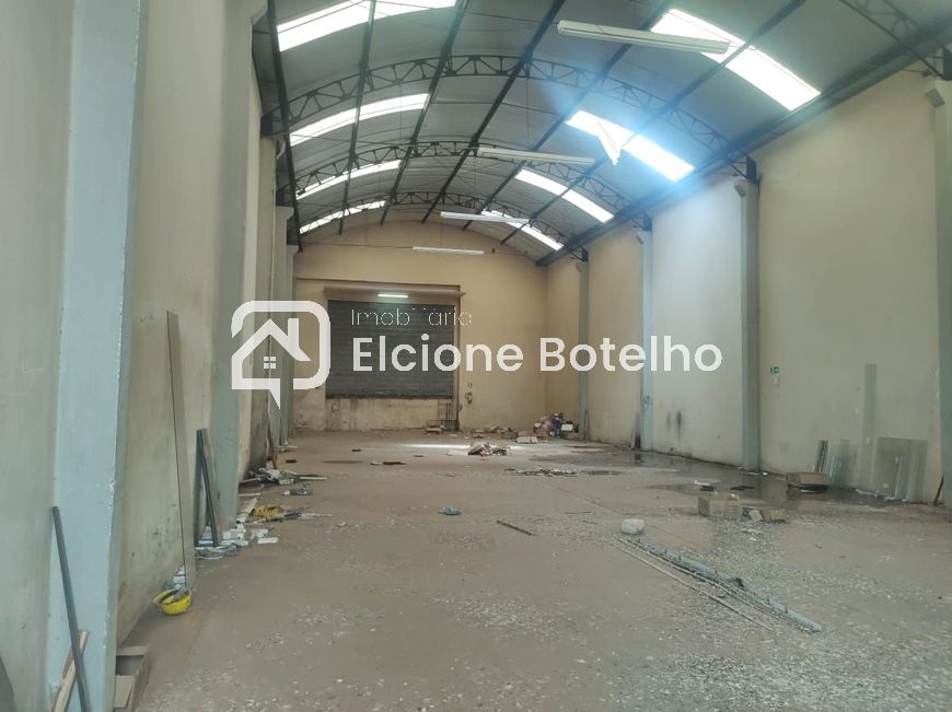 BARRACÃO para aluguel no CUSTODIO PEREIRA: 