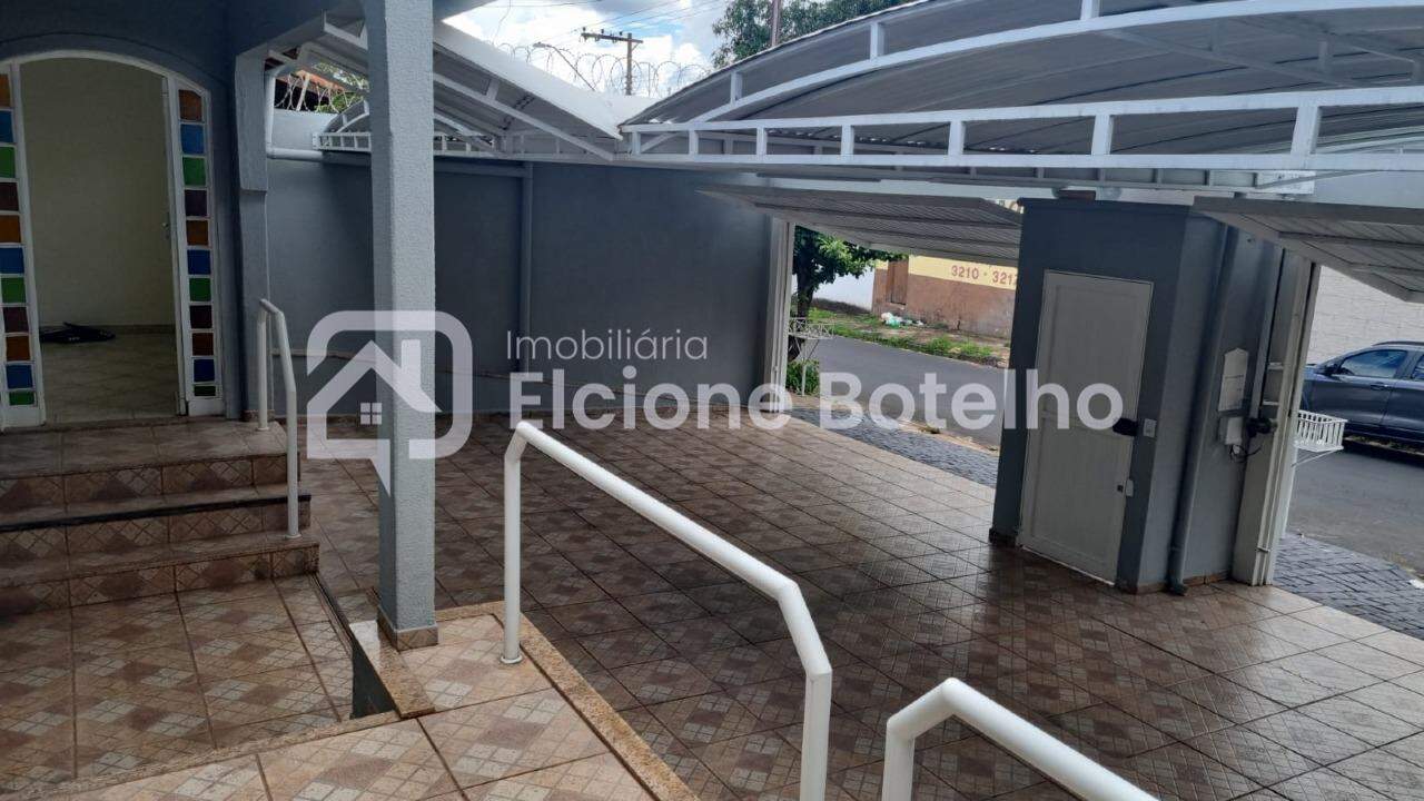 Casa para aluguel no SARAIVA: 