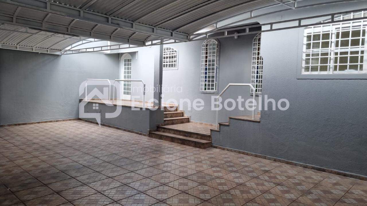 Casa para aluguel no SARAIVA: 