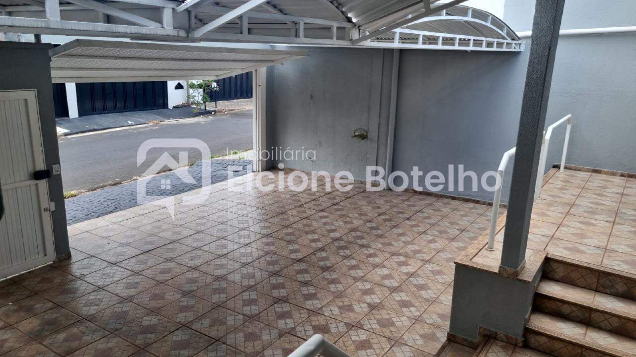 Casa para aluguel no SARAIVA: 
