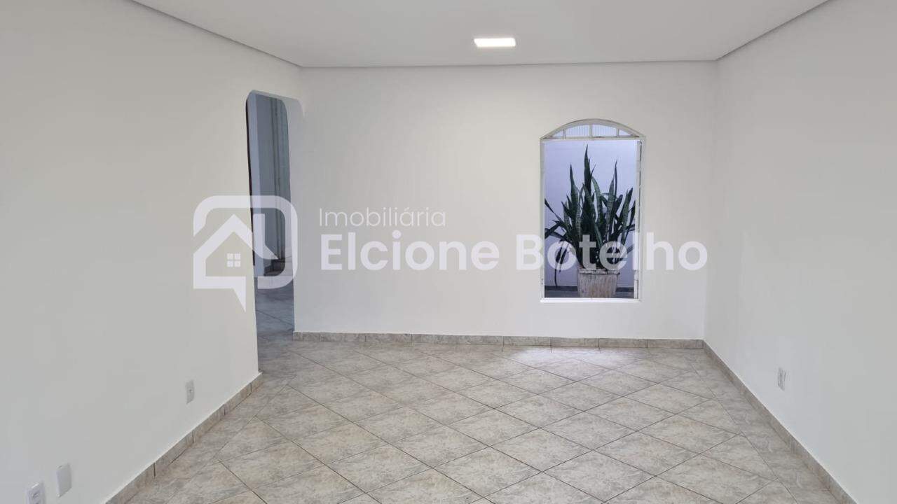 Casa para aluguel no SARAIVA: 