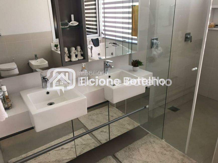Casa de Condomínio à venda no JARDIM KARAIBA: 