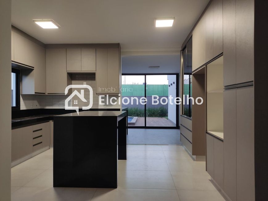 CASA DE CONDOMINIO para aluguel no GRANJA MARILEUSA: 