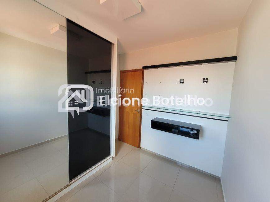Apartamento à venda no SANTA MONICA: 