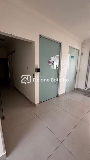 CASA COMERCIAL para aluguel no OSVALDO REZENDE: 