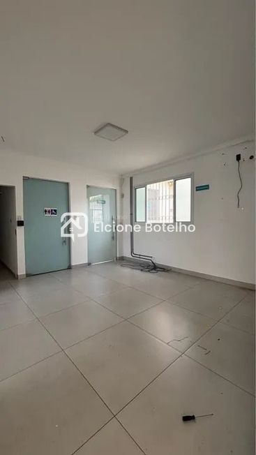 CASA COMERCIAL para aluguel no OSVALDO REZENDE: 