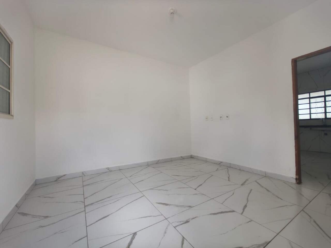Casa para aluguel no SHOPPING PARK: 