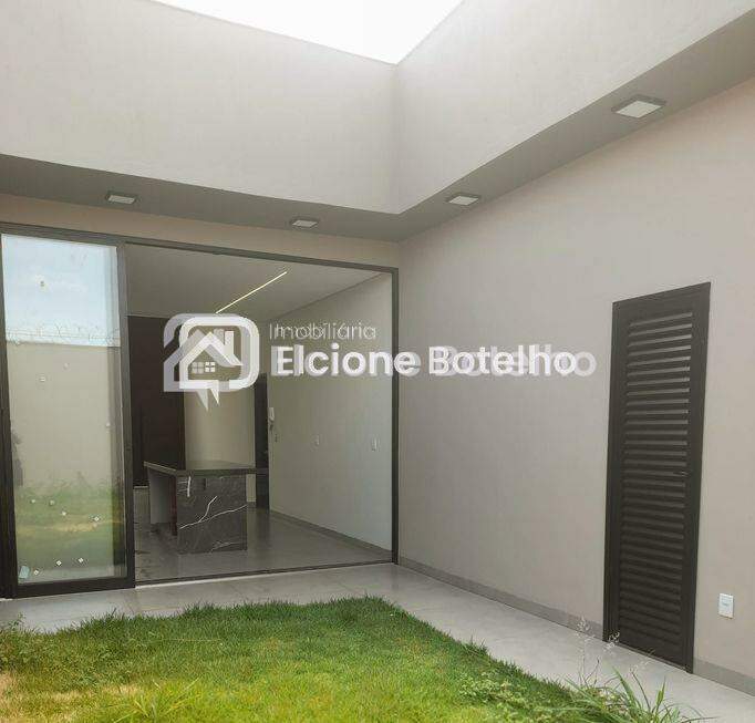 Casa à venda no NOVO MUNDO: 