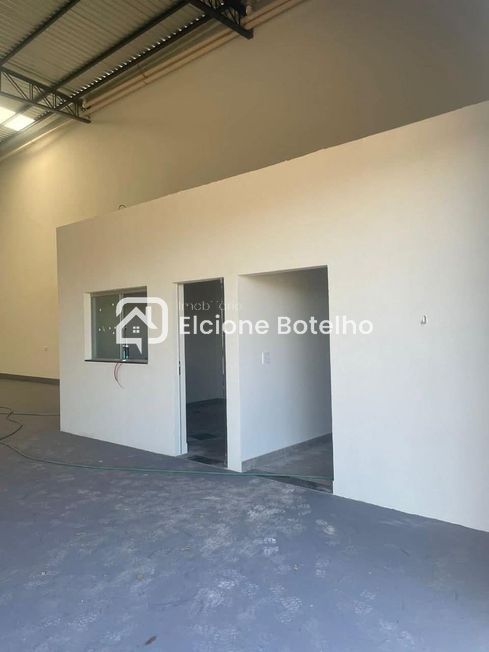 BARRACÃO para aluguel no MARTA HELENA: 