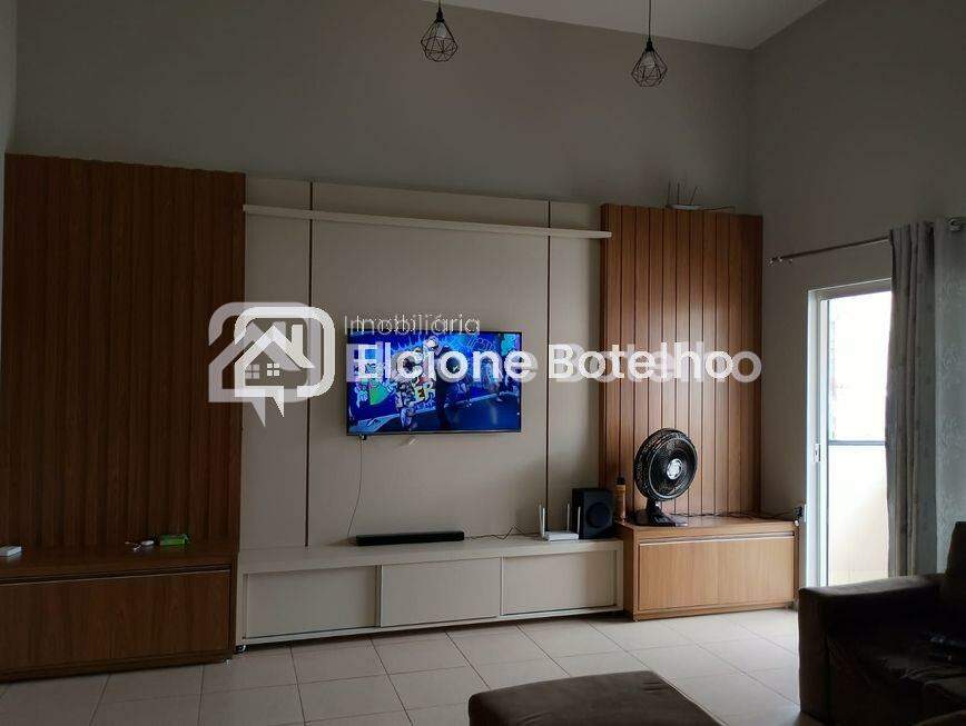 Casa à venda no Centro: 