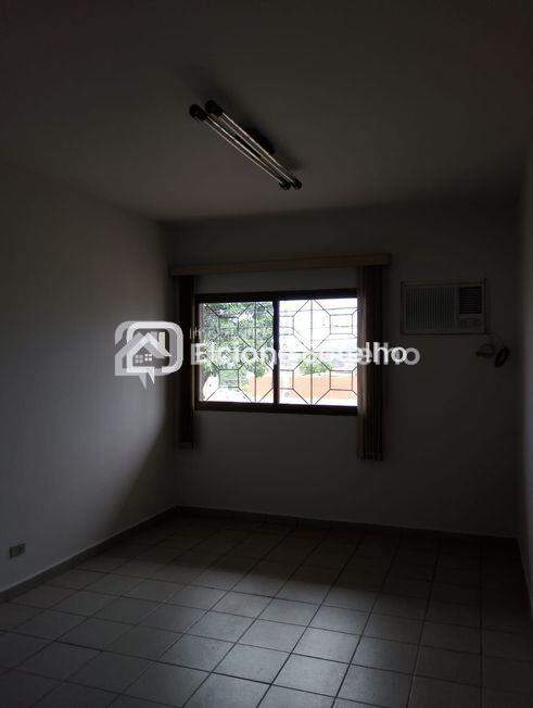 Casa à venda no Centro: 