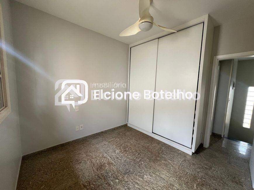 Casa à venda no JARDIM KARAIBA: 