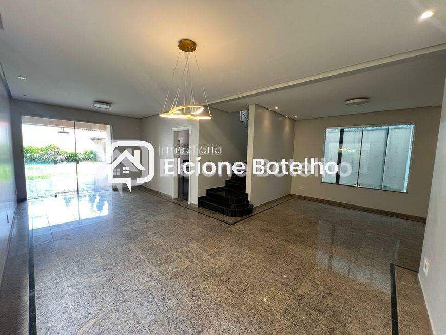 Casa à venda no JARDIM KARAIBA: 