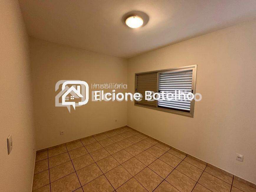Apartamento à venda no SARAIVA: 