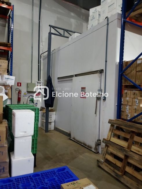 BARRACÃO para aluguel no MARTA HELENA: 