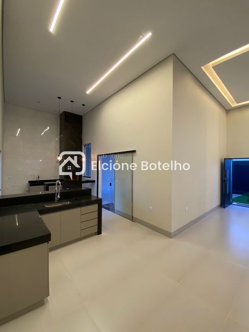 Casa para aluguel no NOVO MUNDO: 